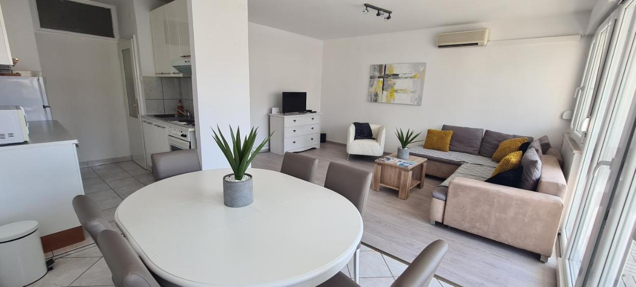 Apartment Dominis Split Eksteriør billede